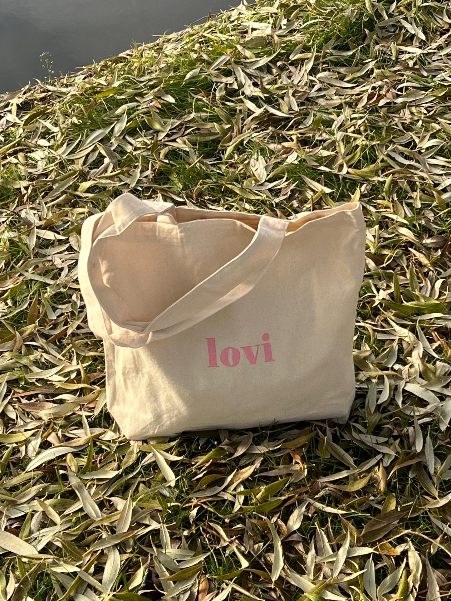 lovi tote bag