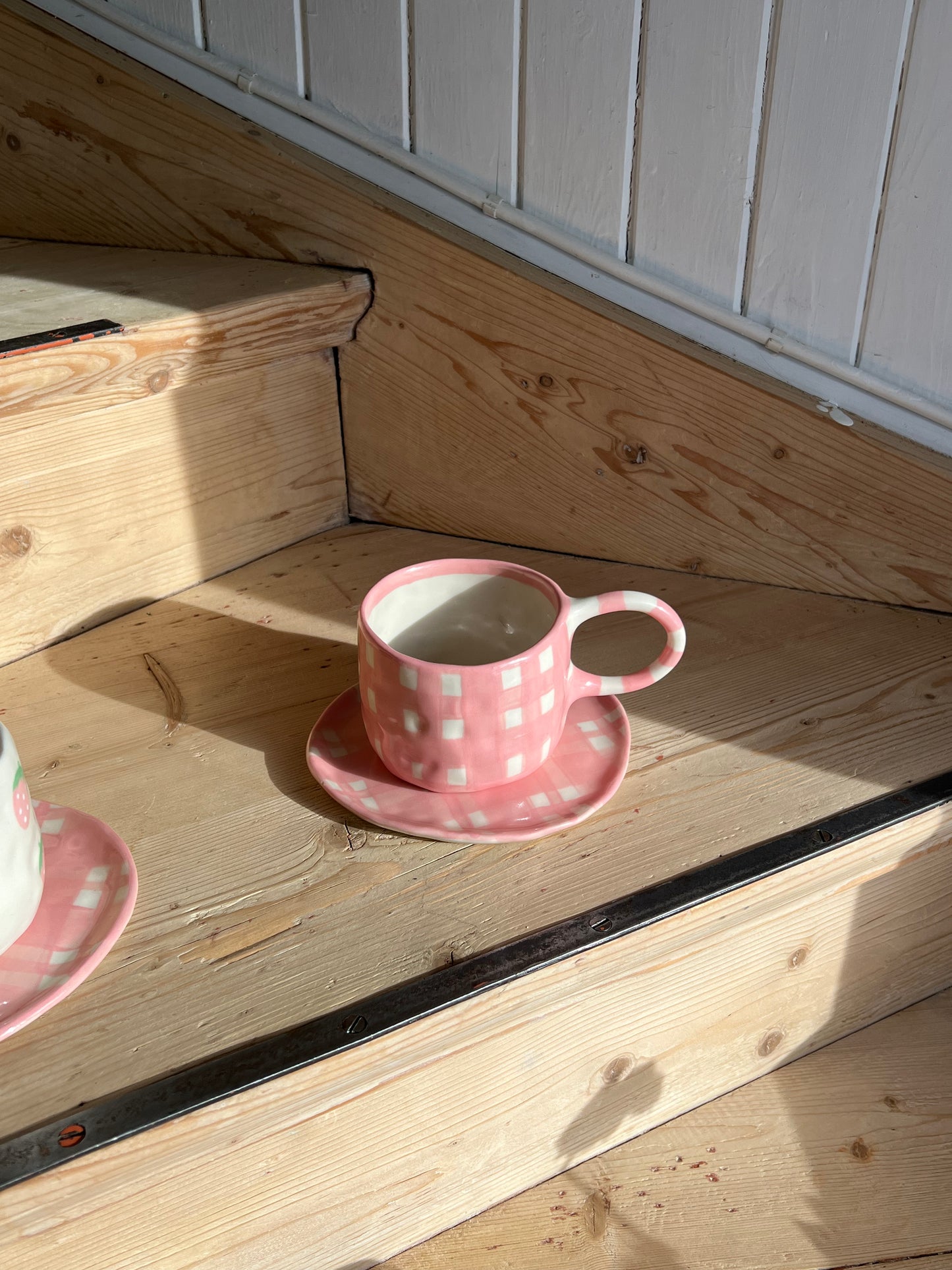 gingham plate