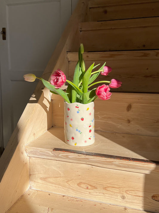 fruity vase